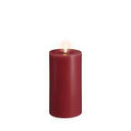 Bougie pilier LED effet cire fondue rouge canneberge, Ø 7,4 × H 15 cm, allumée