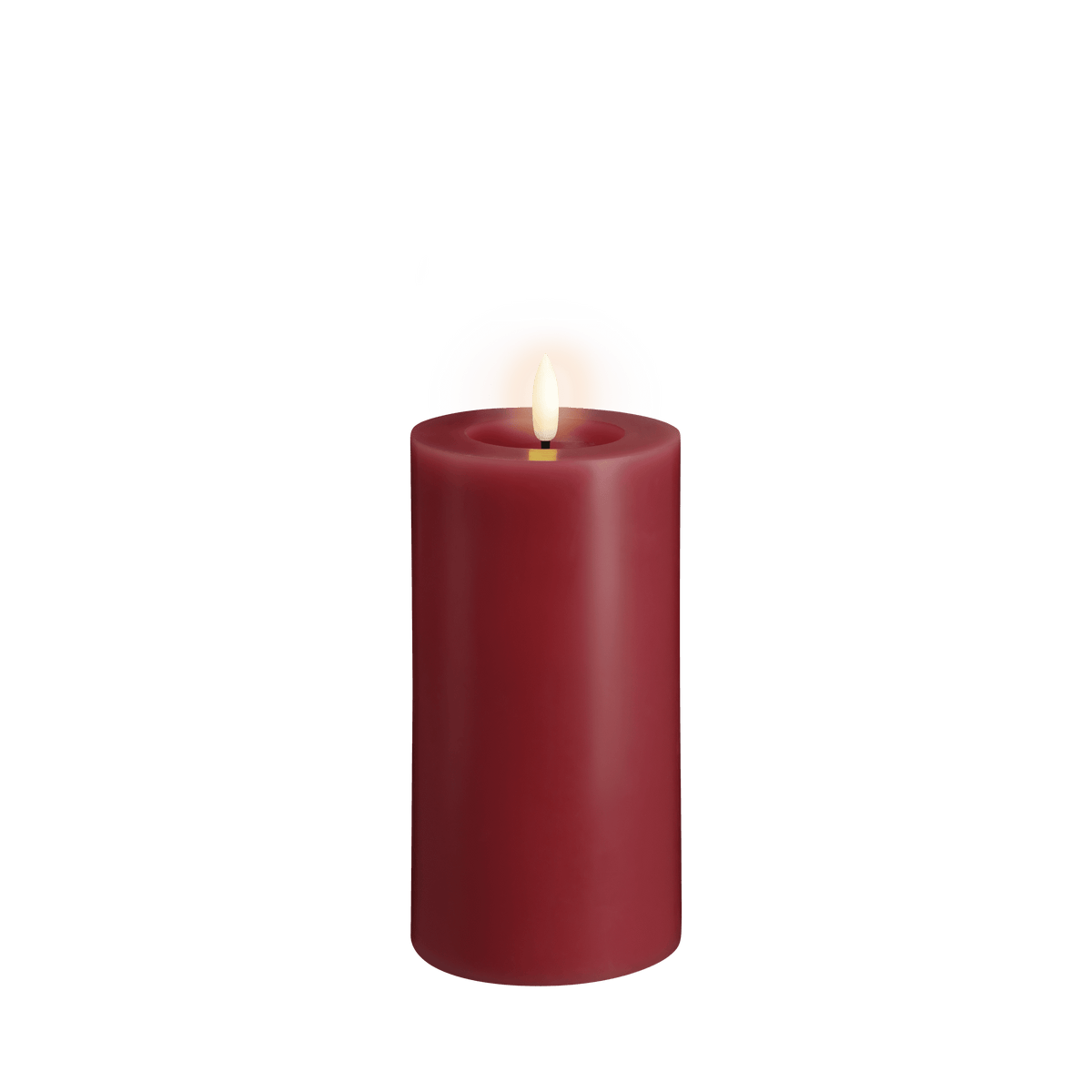 Bougie pilier LED effet cire fondue rouge canneberge, Ø 7,4 × H 15 cm, allumée