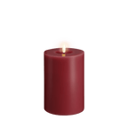 Bougie pilier LED effet cire fondue rouge canneberge, Ø 9,9 × H 15 cm, allumée