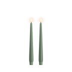 Bougies fines LED effet soie vert mousse, allumées