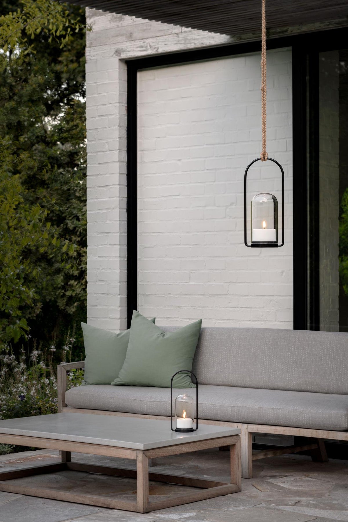 Lanterne d'extérieur LED à dôme en verre, en extérieur, vue 2