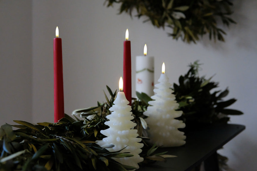 Bougie LED sapin de Noël – flamme vacillante et minuterie