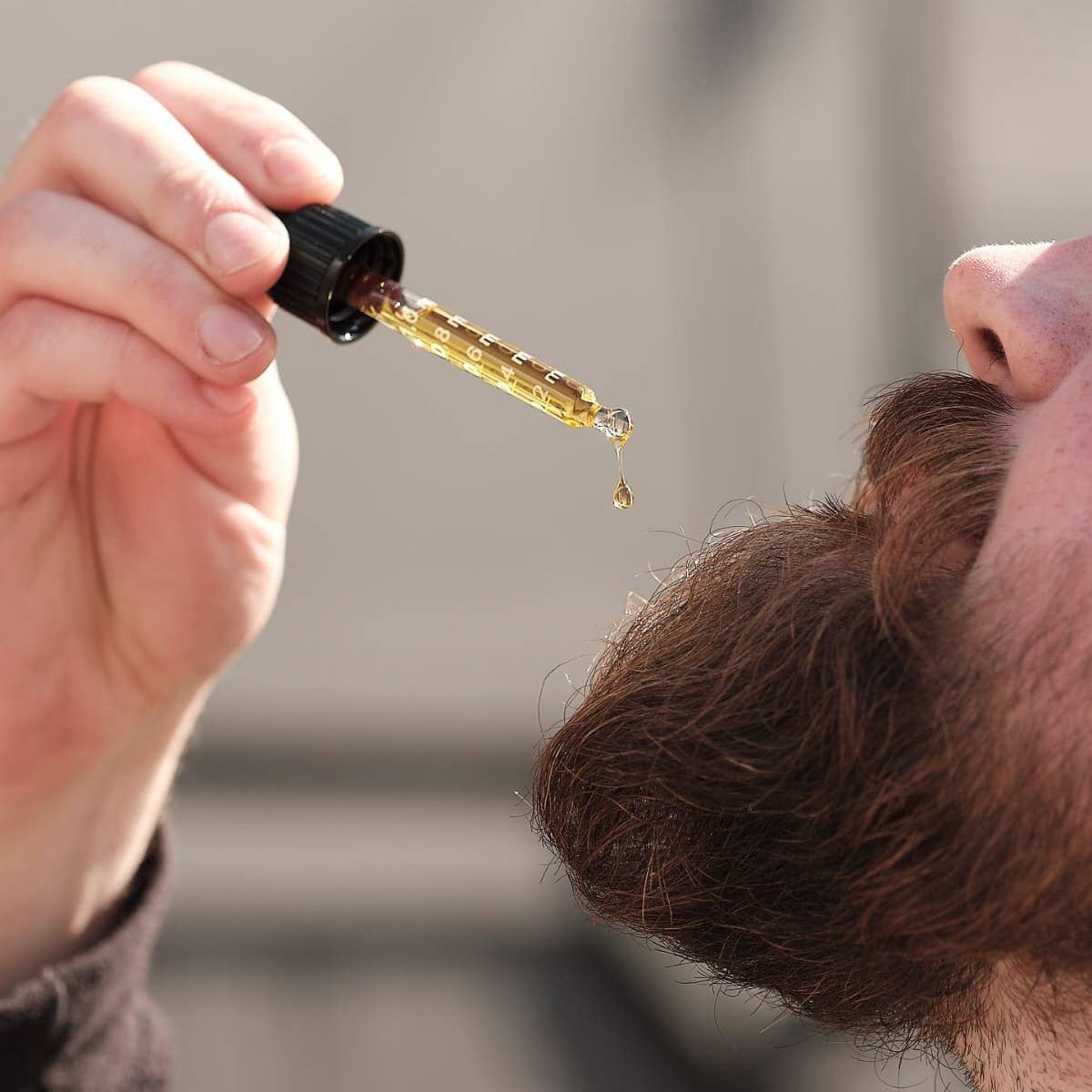 Huile à barbe pamplemousse et vanille – légère et rafraîchissante